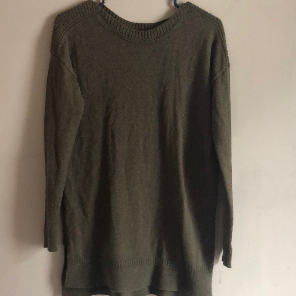 Women’s sweater